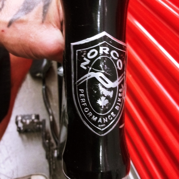 Norco Charger MTB Frame with or without cranks - Picture 4 of 5